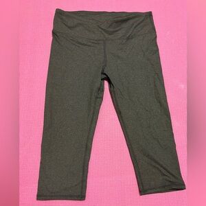 Fabletics Grey Capri Leggings XS